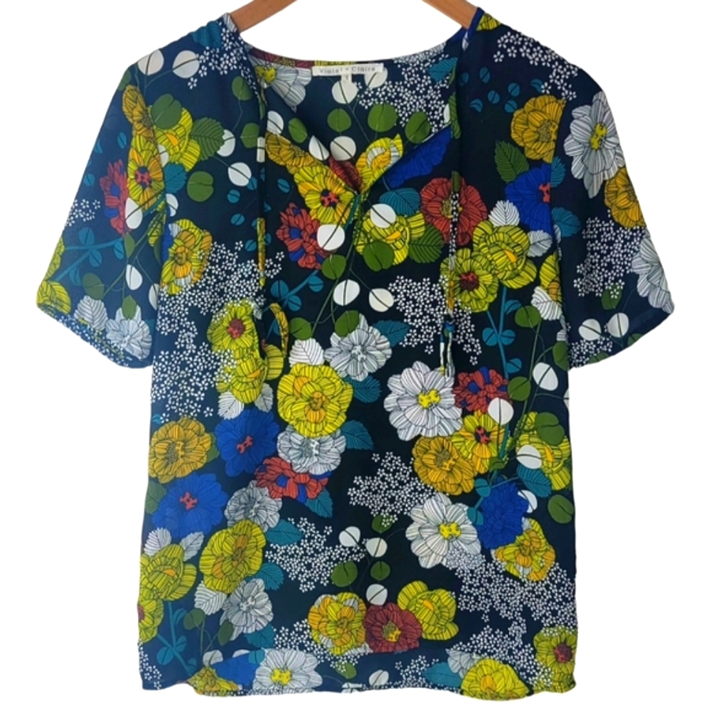Violet + Claire Floral Sheer Short Sleeve Blouse Colorful Artsy Womens SMALL